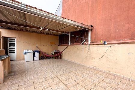 Casa à venda com 210m², 4 quartos e 2 vagas Casa à venda com 210m², 4 quartos e 2 vagasÁrea de Serviço - Casa 1