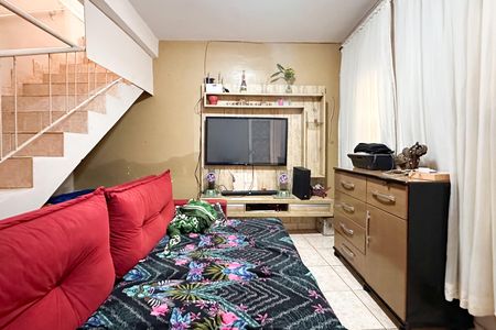 Casa à venda com 210m², 4 quartos e 2 vagas Casa à venda com 210m², 4 quartos e 2 vagasSala - Casa 1