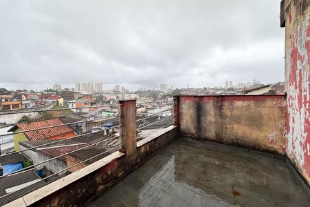 Casa à venda com 210m², 4 quartos e 2 vagas Casa à venda com 210m², 4 quartos e 2 vagasSacada do Quarto 2 - Casa 2