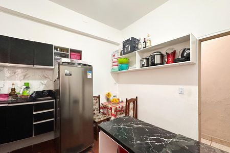 Casa à venda com 210m², 4 quartos e 2 vagas Casa à venda com 210m², 4 quartos e 2 vagasCozinha - Casa 1