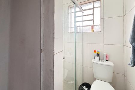 Casa à venda com 210m², 4 quartos e 2 vagas Casa à venda com 210m², 4 quartos e 2 vagasBanheiro Social - Casa 2