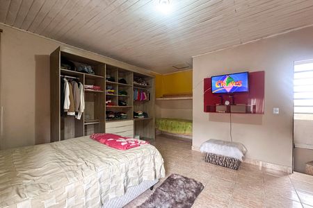 Casa à venda com 210m², 4 quartos e 2 vagas Casa à venda com 210m², 4 quartos e 2 vagasSuíte - Casa 1