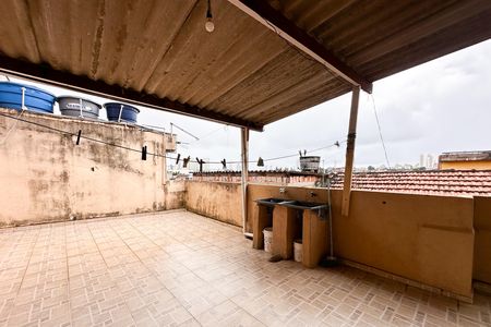 Casa à venda com 210m², 4 quartos e 2 vagas Casa à venda com 210m², 4 quartos e 2 vagasÁrea de Serviço - Casa 1