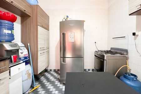Casa à venda com 210m², 4 quartos e 2 vagas Casa à venda com 210m², 4 quartos e 2 vagasCozinha - Casa 2