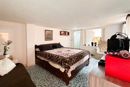 Casa à venda com 210m², 4 quartos e 2 vagas Casa à venda com 210m², 4 quartos e 2 vagasQuarto - Casa 3