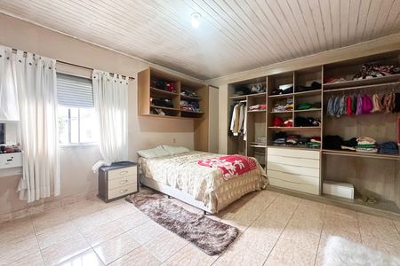 Casa à venda com 210m², 4 quartos e 2 vagas Casa à venda com 210m², 4 quartos e 2 vagasSuíte - Casa 1