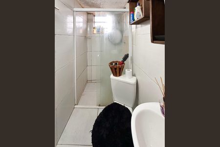 Casa à venda com 210m², 4 quartos e 2 vagas Casa à venda com 210m², 4 quartos e 2 vagasBanheiro Social - Casa 3