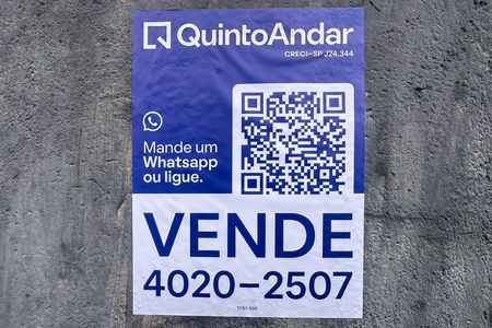 Casa à venda com 210m², 4 quartos e 2 vagas Casa à venda com 210m², 4 quartos e 2 vagasPlaca