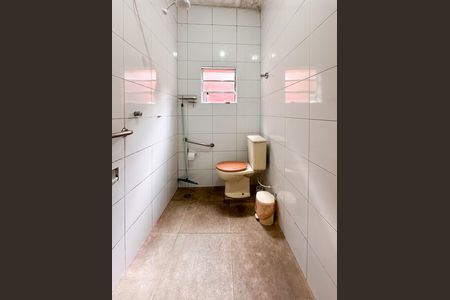 Casa à venda com 210m², 4 quartos e 2 vagas Casa à venda com 210m², 4 quartos e 2 vagasBanheiro Social - Casa 1