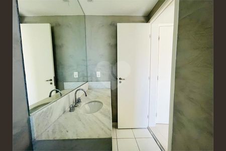 Apartamento à venda com 130m², 3 quartos e 2 vagas
