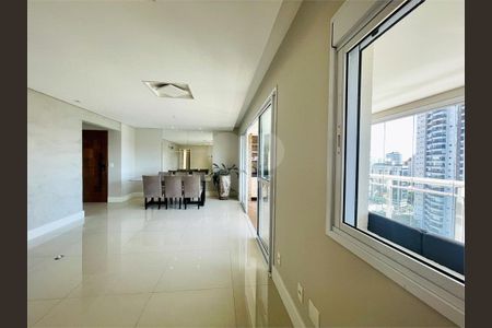 Apartamento à venda com 130m², 3 quartos e 2 vagas