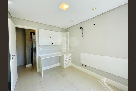 Apartamento à venda com 130m², 3 quartos e 2 vagas