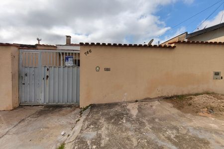 Casa à venda com 275m², 3 quartos e 4 vagasFachada 