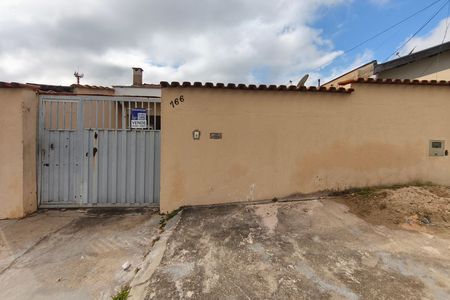 Casa à venda com 275m², 3 quartos e 4 vagasPLACA INSTALADA NA FACHADA