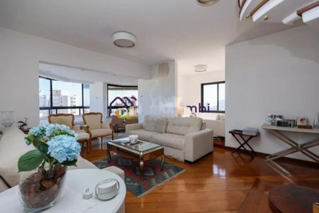 Apartamento à venda com 877m², 5 quartos e 8 vagas