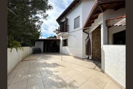 Casa à venda com 300m², 5 quartos e 5 vagas