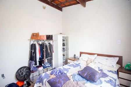Casa à venda com 100m², 4 quartos e 3 vagasQuarto