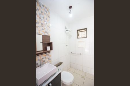 Casa à venda com 100m², 4 quartos e 3 vagasBanheiro Social 1