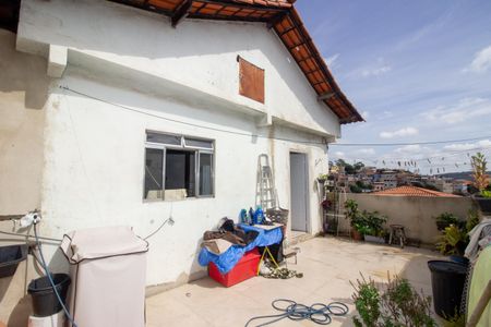 Casa à venda com 100m², 4 quartos e 3 vagasCozinha e Área de Serviço