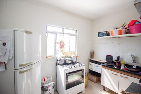 Casa à venda com 100m², 4 quartos e 3 vagasCozinha e Área de Serviço