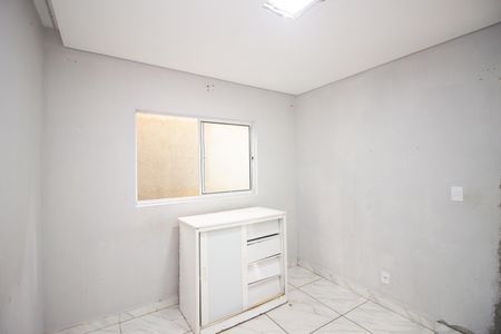 Casa à venda com 100m², 4 quartos e 3 vagasQuarto 3