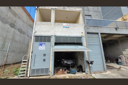 Casa para alugar com 120m², 2 quartos e 4 vagas