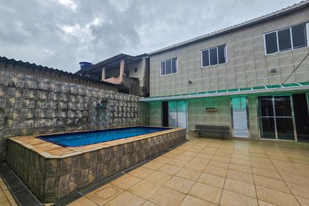 Casa para alugar com 360m², 3 quartos e 3 vagas