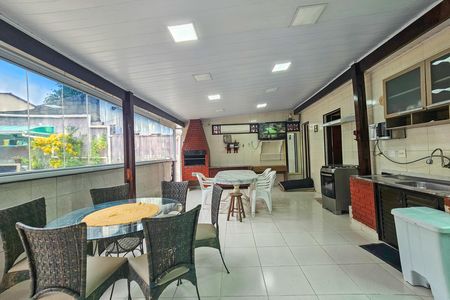 Casa para alugar com 360m², 3 quartos e 3 vagas