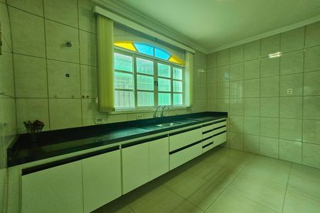 Casa para alugar com 360m², 3 quartos e 3 vagas
