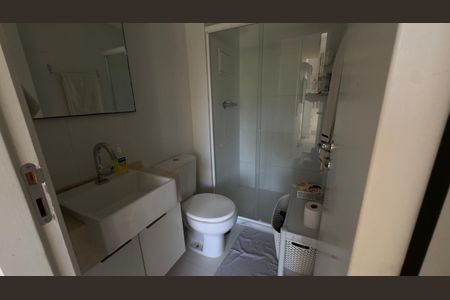 Apartamento para alugar com 64m², 2 quartos e 1 vaga Apartamento para alugar com 64m², 2 quartos e 1 vagaBanheiro