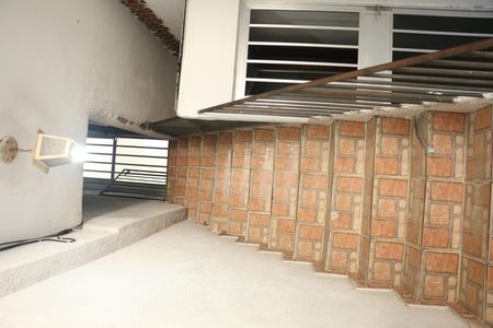 Apartamento para alugar com 30m², 2 quartos e sem vagaEscada