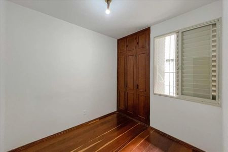 Apartamento para alugar com 70m², 2 quartos e 1 vaga
