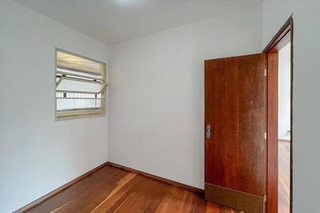 Apartamento para alugar com 70m², 2 quartos e 1 vaga