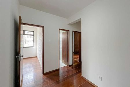 Apartamento para alugar com 70m², 2 quartos e 1 vaga