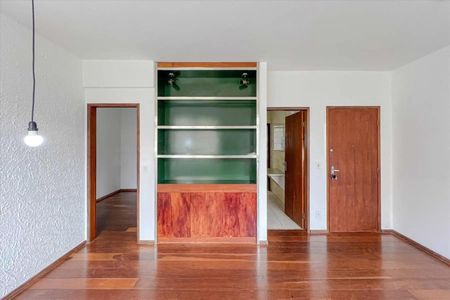 Sala de apartamento para alugar com 2 quartos, 70m² em Serra, Belo Horizonte