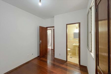 Apartamento para alugar com 70m², 2 quartos e 1 vaga