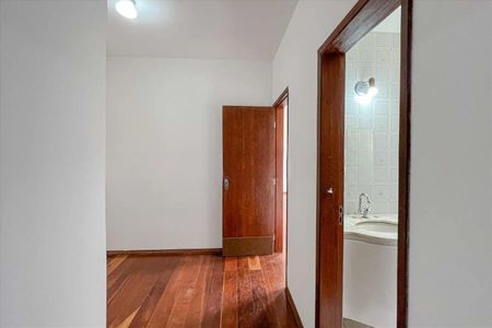 Apartamento para alugar com 70m², 2 quartos e 1 vaga