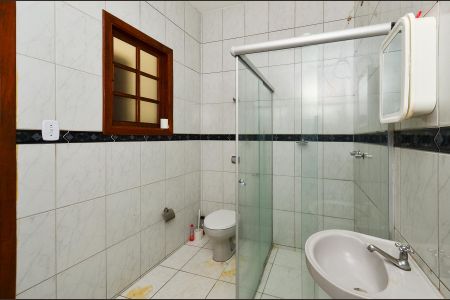 Casa para alugar com 140m², 3 quartos e 4 vagasBanheiro Social