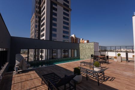 Studio para alugar com 45m², 1 quarto e 1 vaga Studio para alugar com 45m², 1 quarto e 1 vagaÁrea comum - Piscina
