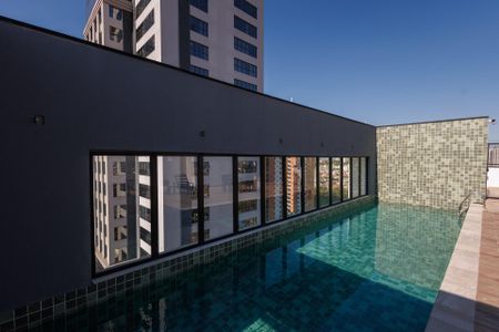 Studio para alugar com 45m², 1 quarto e 1 vaga Studio para alugar com 45m², 1 quarto e 1 vagaÁrea comum - Piscina