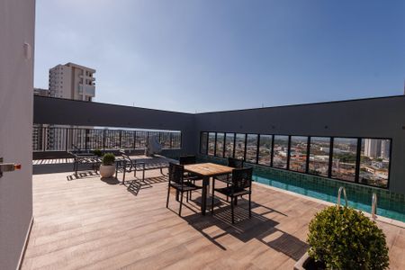 Studio para alugar com 45m², 1 quarto e 1 vaga Studio para alugar com 45m², 1 quarto e 1 vagaÁrea comum - Piscina
