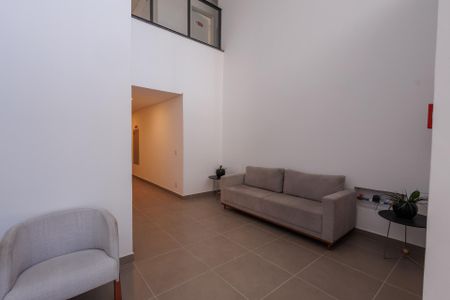 Studio para alugar com 45m², 1 quarto e 1 vaga Studio para alugar com 45m², 1 quarto e 1 vagaHall social