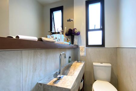 Apartamento à venda com 93m², 3 quartos e 3 vagas Apartamento à venda com 93m², 3 quartos e 3 vagasLavabo da Sala