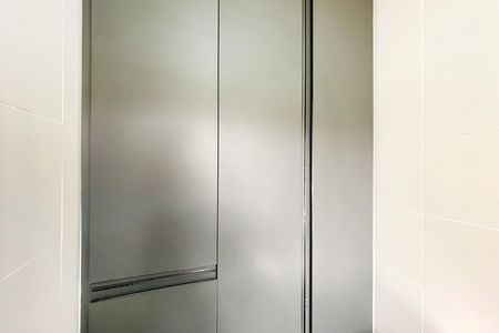Apartamento à venda com 93m², 3 quartos e 3 vagas Apartamento à venda com 93m², 3 quartos e 3 vagasÁrea de Serviço