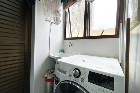 Apartamento à venda com 93m², 3 quartos e 3 vagas Apartamento à venda com 93m², 3 quartos e 3 vagasÁrea de Serviço