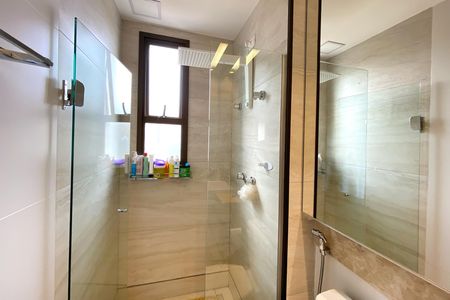 Apartamento à venda com 93m², 3 quartos e 3 vagas Apartamento à venda com 93m², 3 quartos e 3 vagasBanheiro