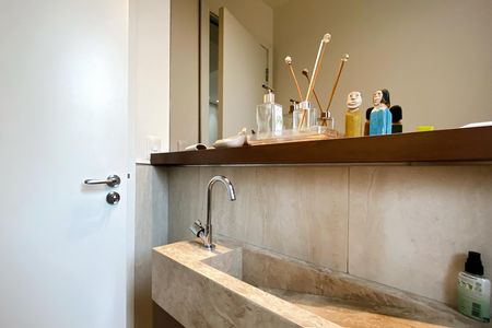 Apartamento à venda com 93m², 3 quartos e 3 vagas Apartamento à venda com 93m², 3 quartos e 3 vagasLavabo da Sala