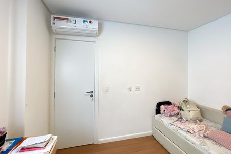 Apartamento à venda com 93m², 3 quartos e 3 vagas Apartamento à venda com 93m², 3 quartos e 3 vagasQuarto 3