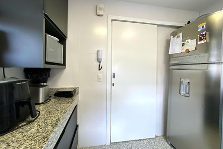 Apartamento à venda com 93m², 3 quartos e 3 vagas Apartamento à venda com 93m², 3 quartos e 3 vagasCozinha