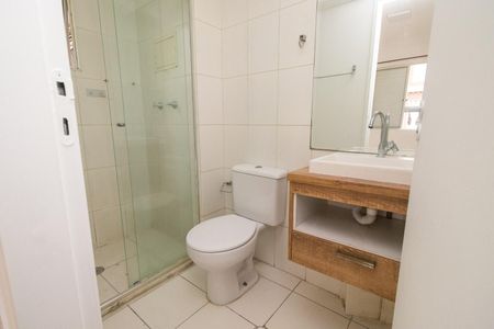 Apartamento à venda com 61m², 3 quartos e 1 vaga Apartamento à venda com 61m², 3 quartos e 1 vagaBanheiro da Suíte